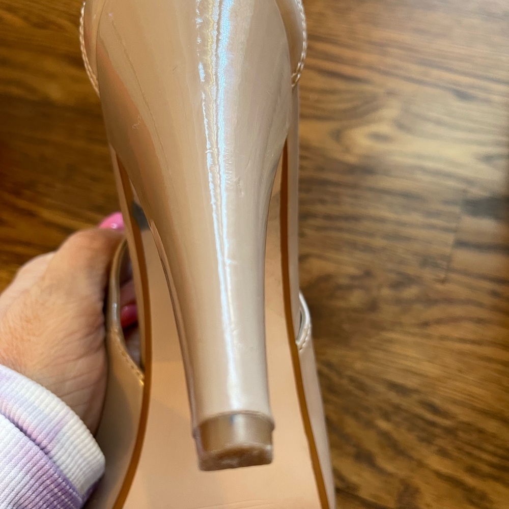 Fergalicious By Fergie Women’s Mona Neutral Patton Sling Back Dress Heels 10M - Picture 9 of 13